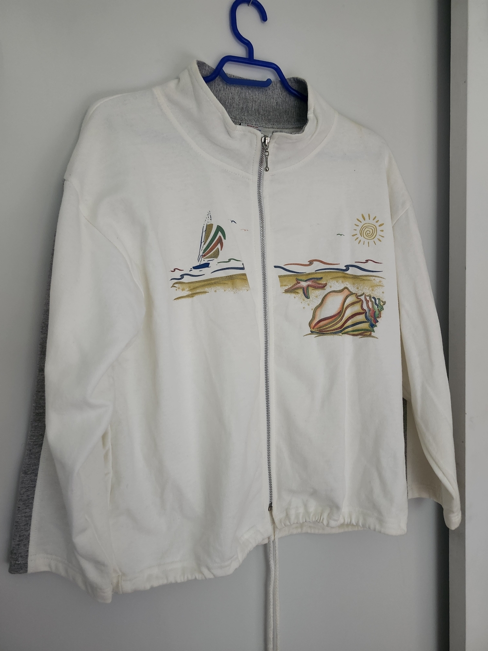 EST, Built to Last USA-Made Vintage Beach Scene Zip Up Sweater, L/XL